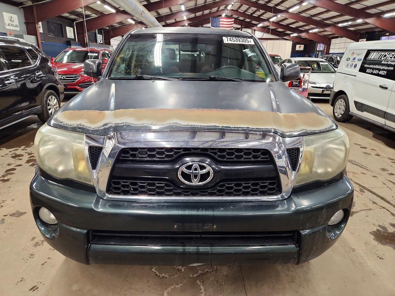 2011 TOYOTA TACOMA