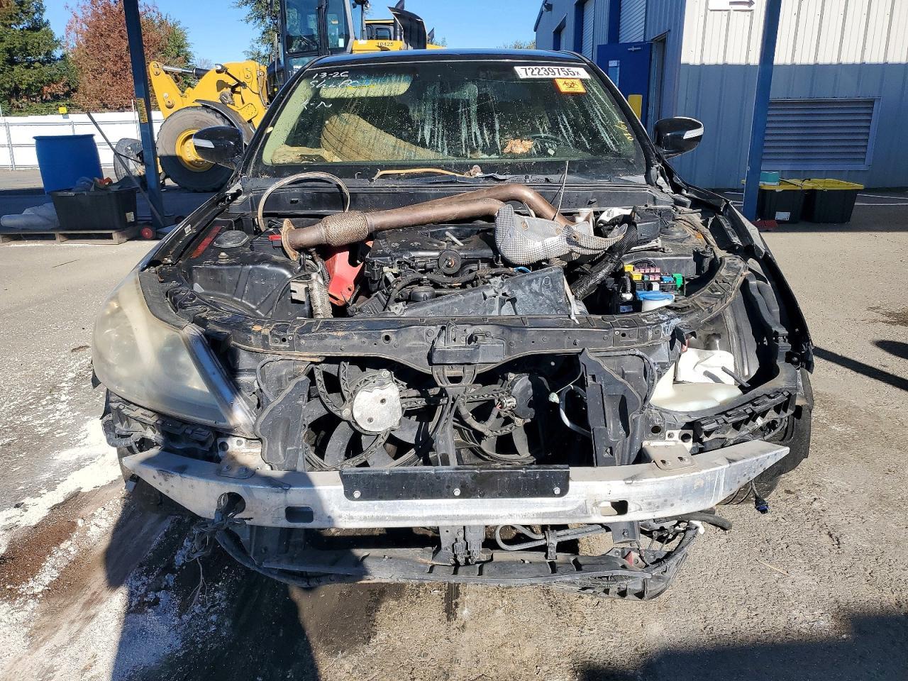 2012 HYUNDAI GENESIS