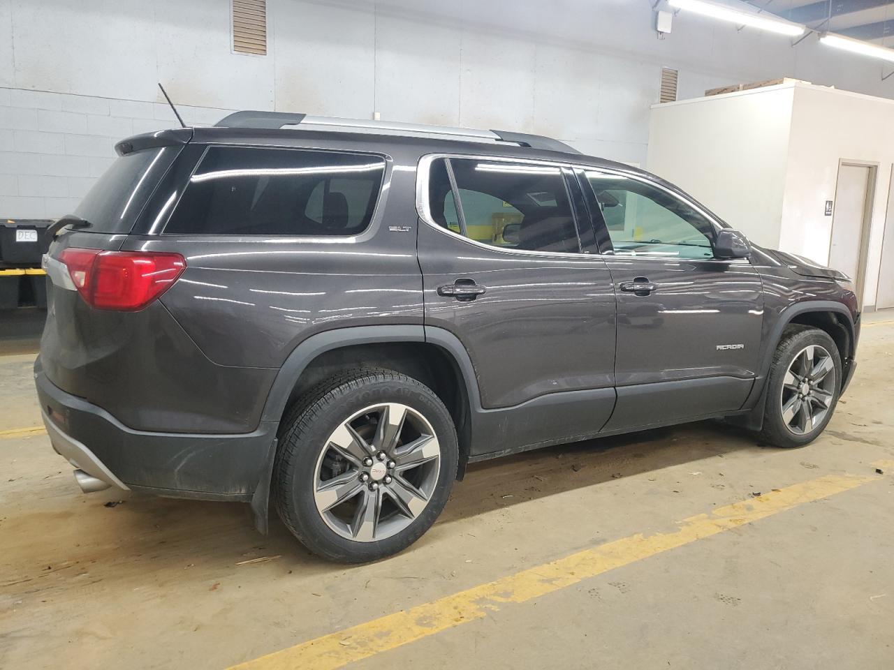 2017 GMC ACADIA