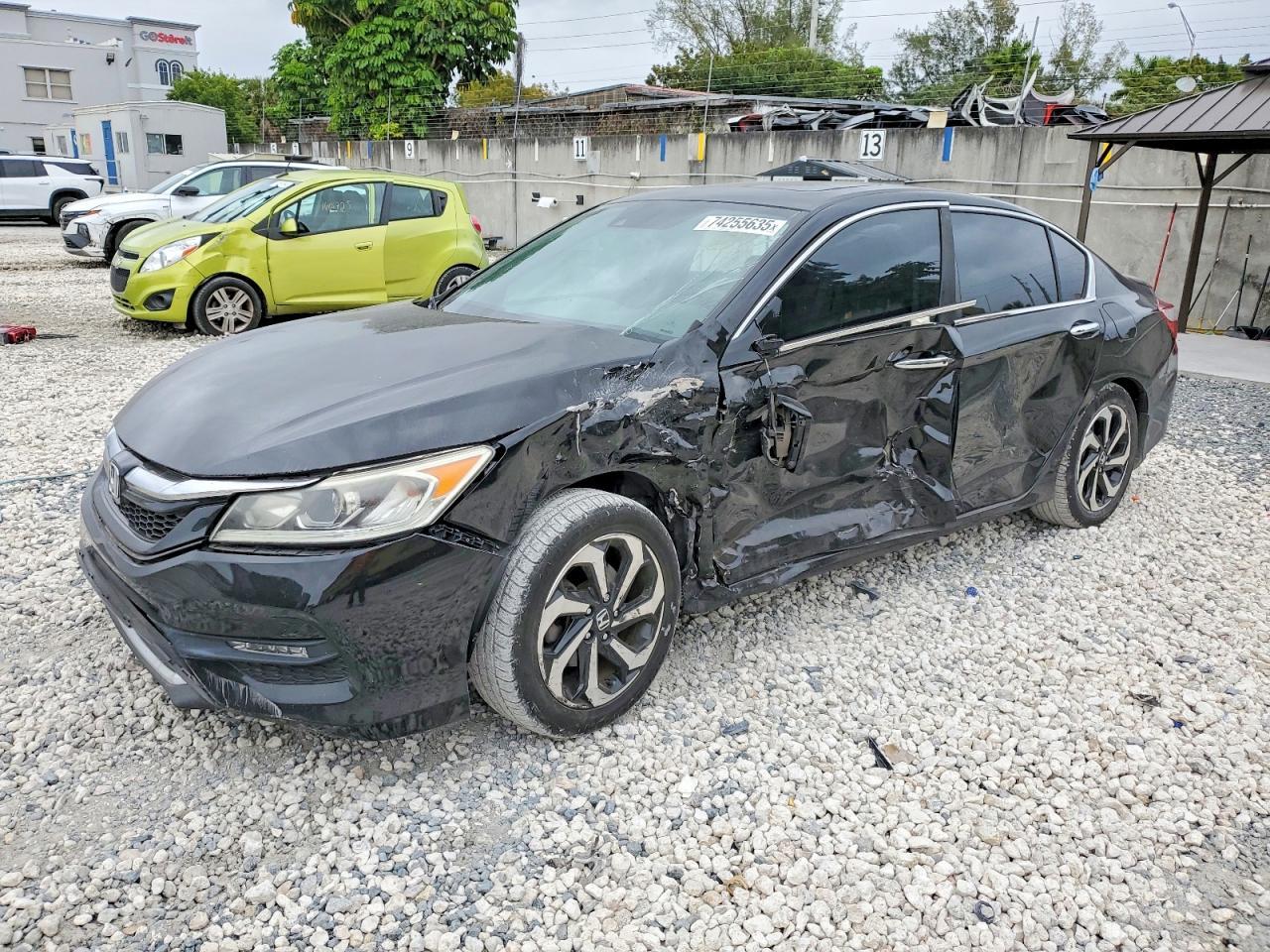 2017 HONDA ACCORD
