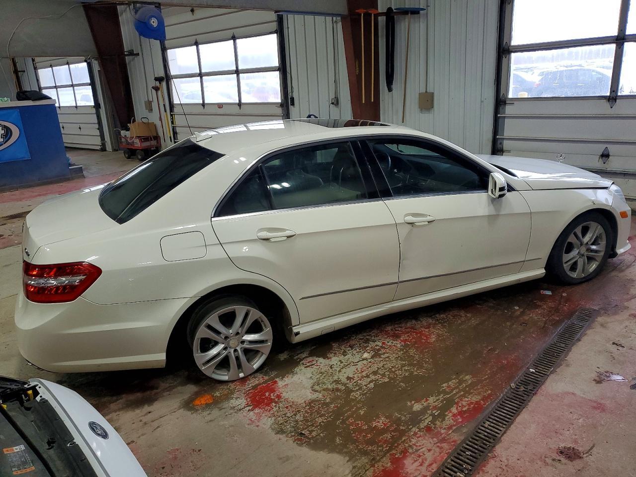2010 MERCEDES-BENZ E-Class