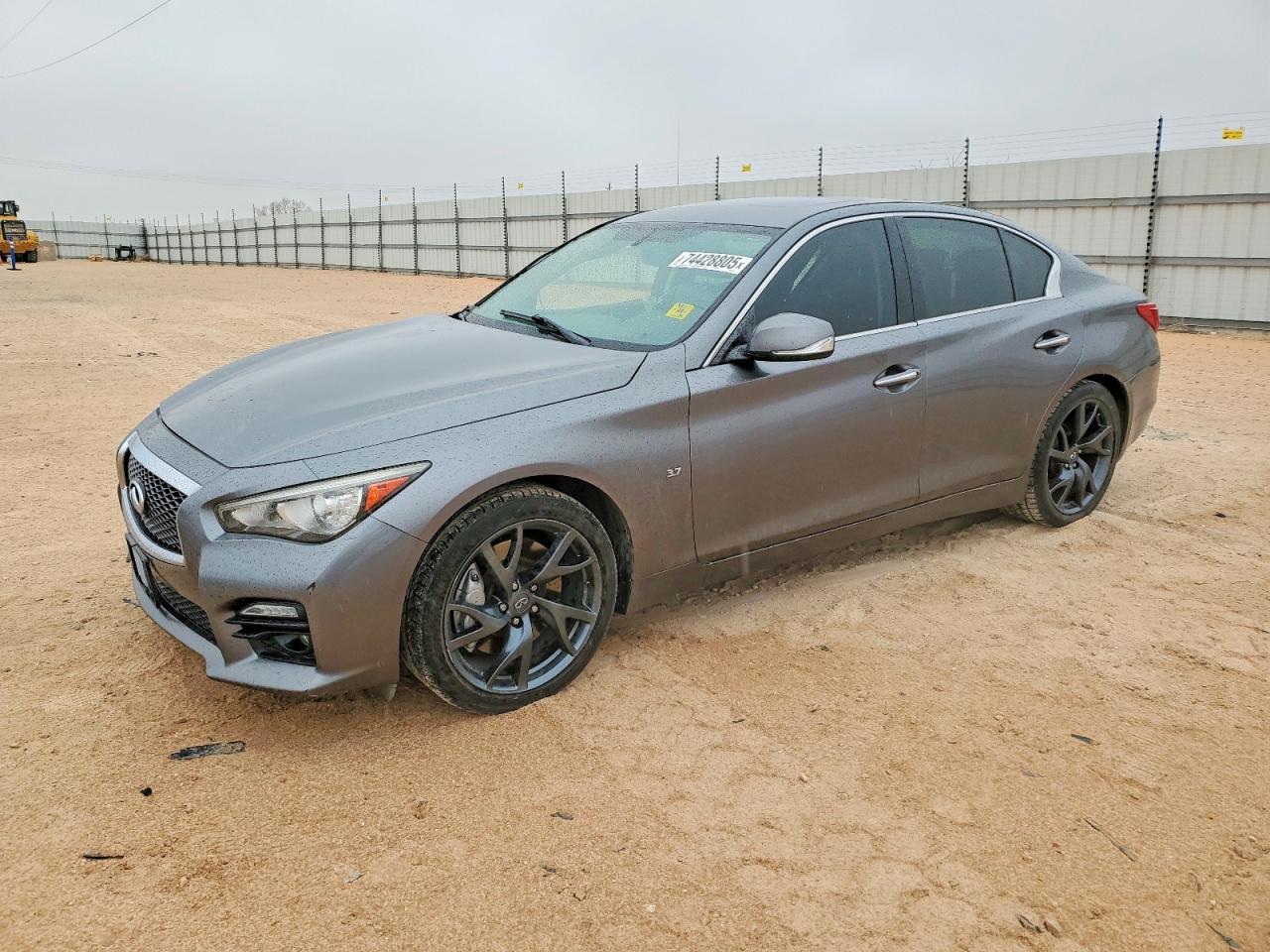 2015 INFINITI Q50