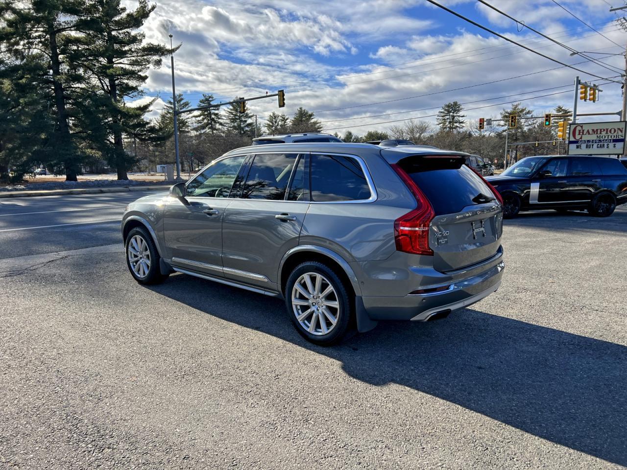 2016 VOLVO XC90