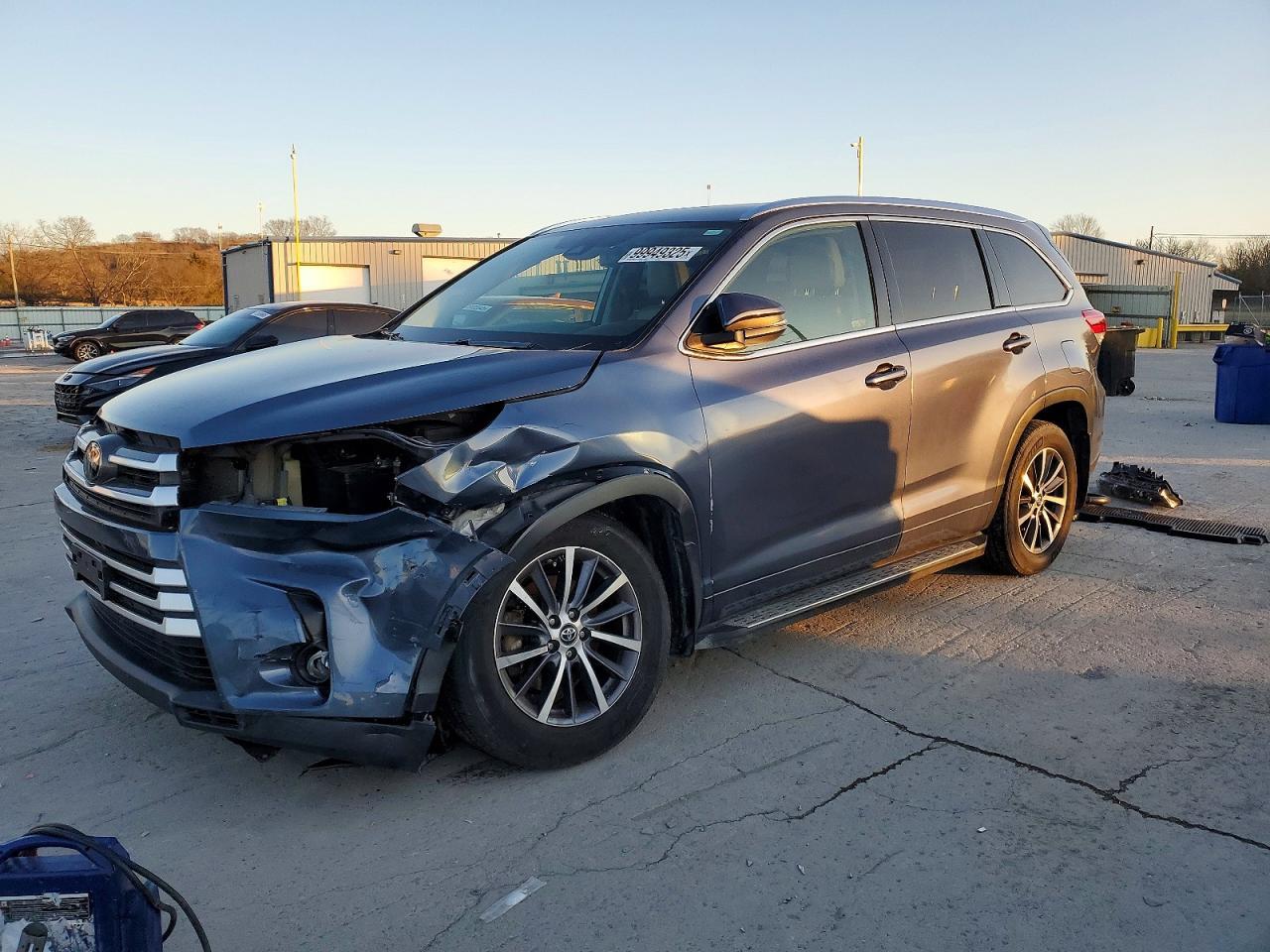 2018 TOYOTA HIGHLANDER