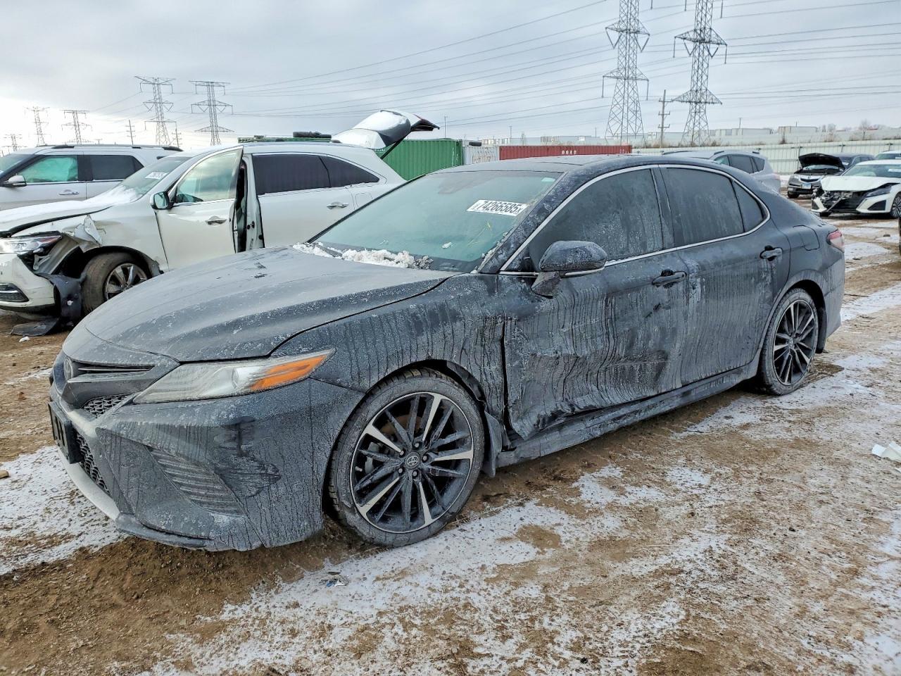 2019 TOYOTA CAMRY