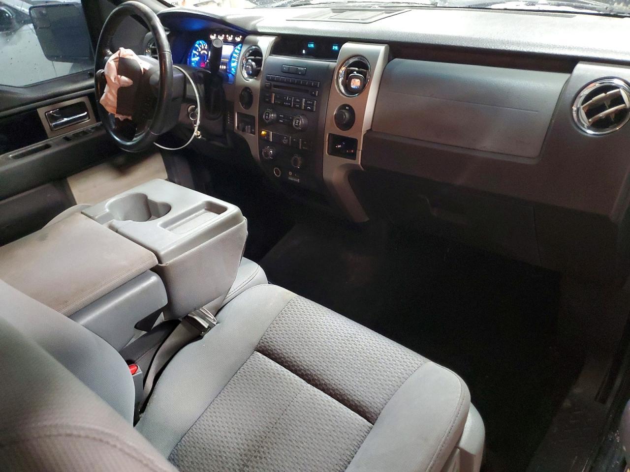 2011 FORD F-150