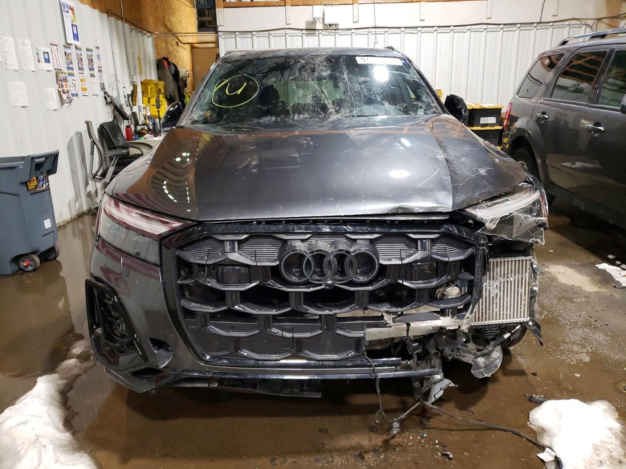 2025 AUDI SQ7
