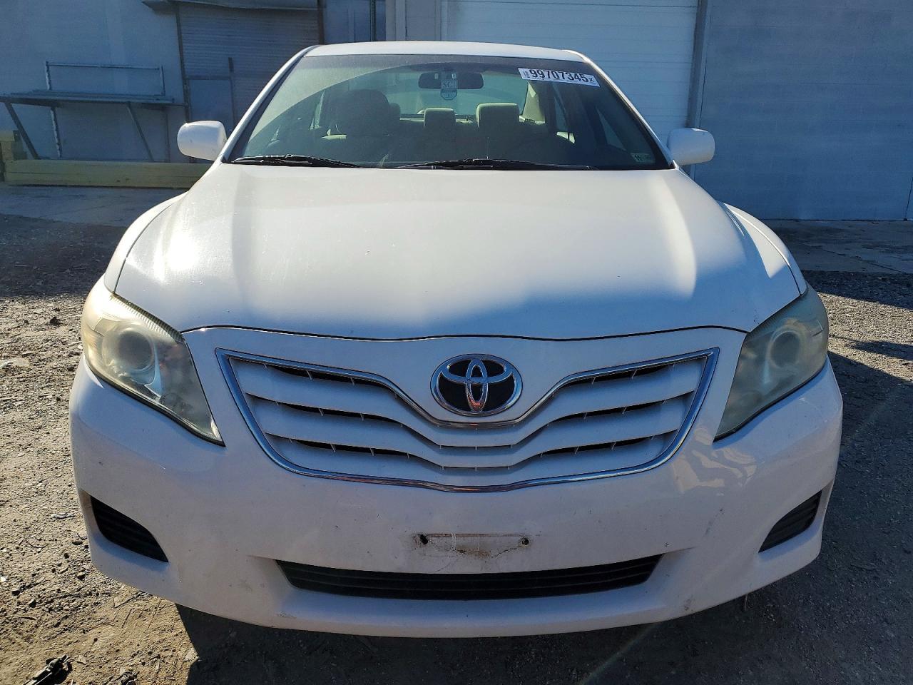 2011 TOYOTA CAMRY