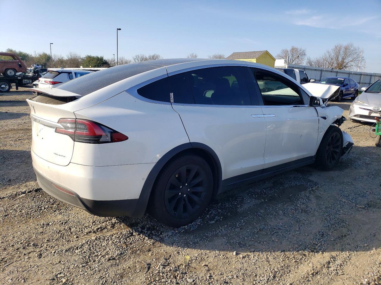 2021 TESLA MODEL X