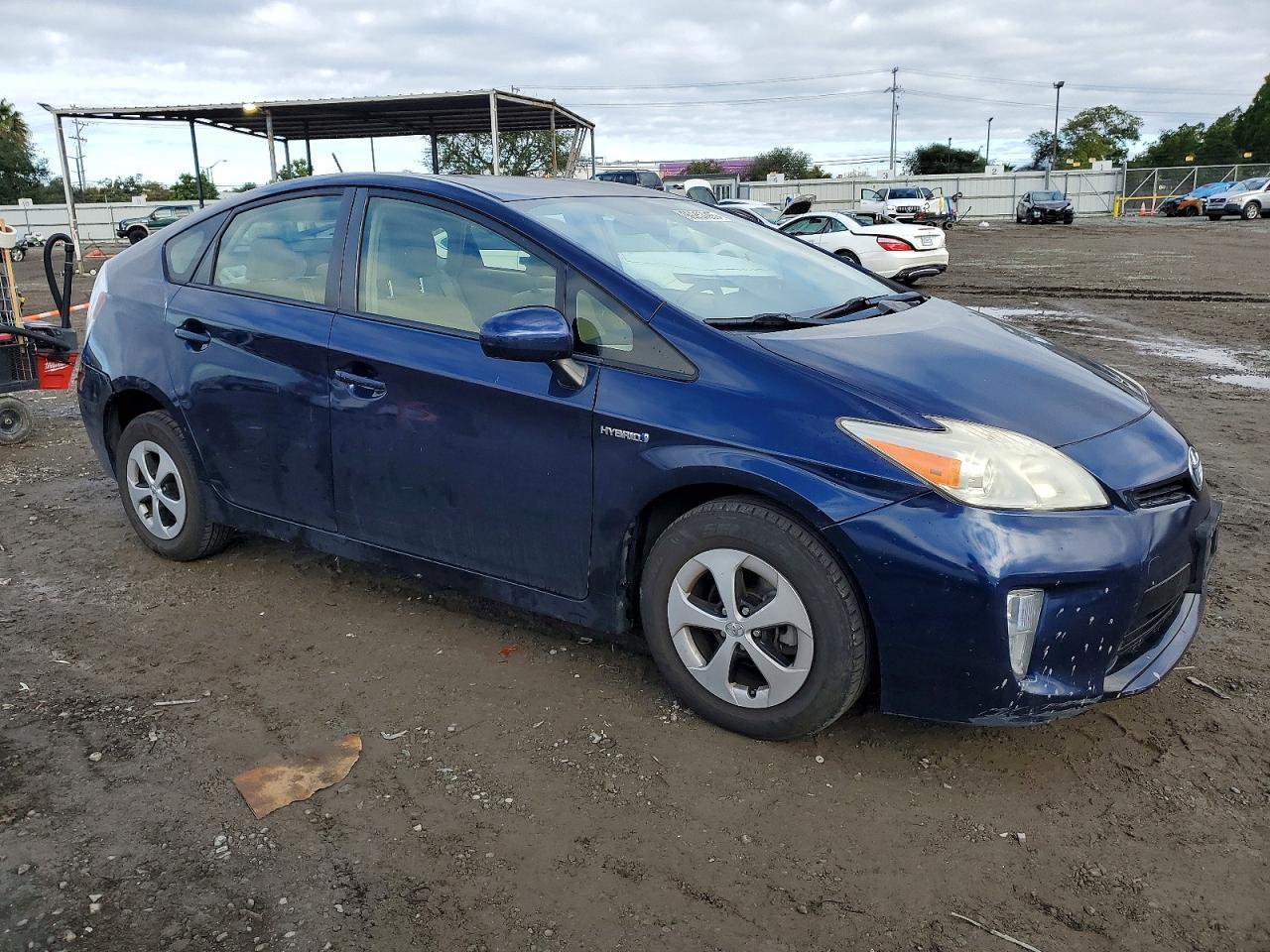 2013 TOYOTA PRIUS
