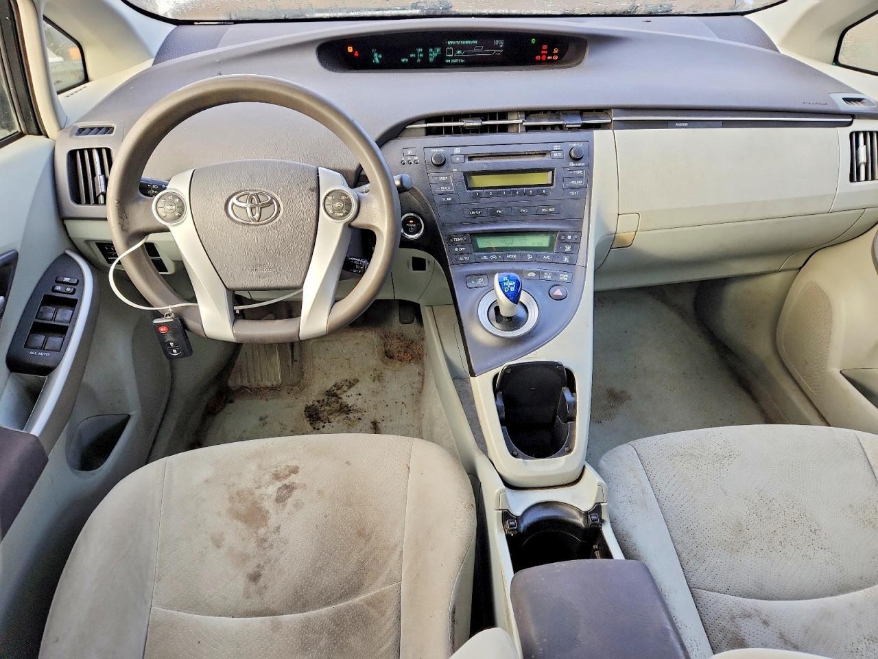2011 TOYOTA PRIUS