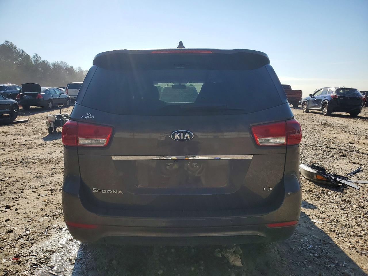 2016 KIA SEDONA