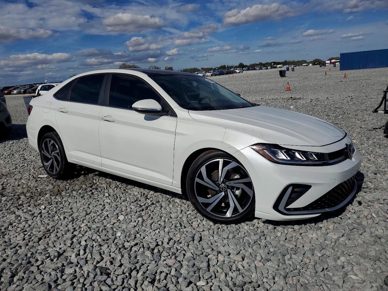 2025 VOLKSWAGEN JETTA