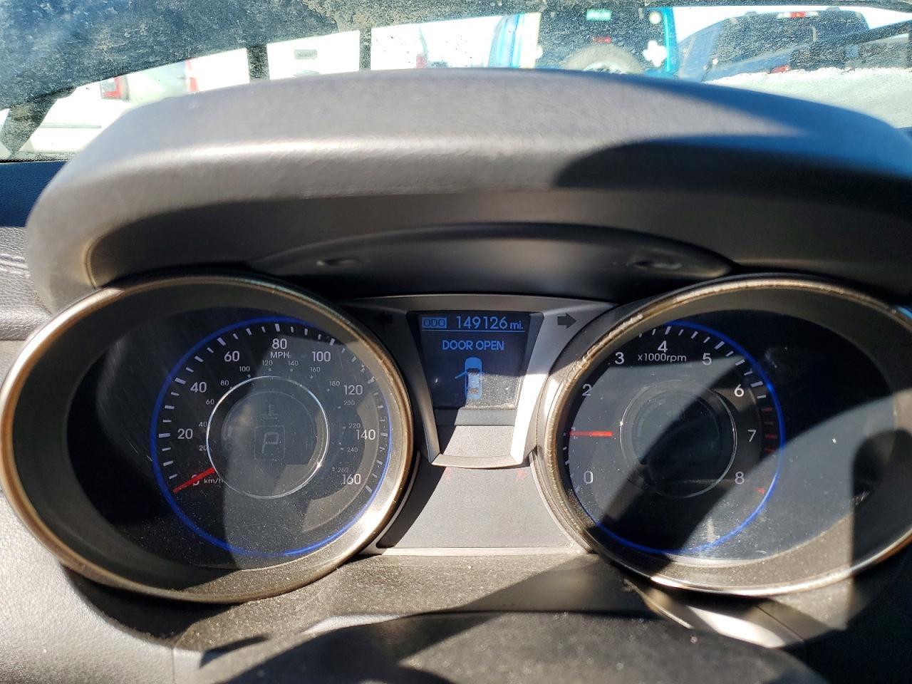 2013 HYUNDAI GENESIS