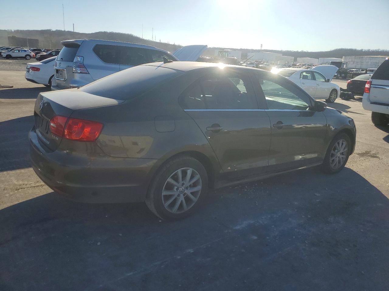 2013 VOLKSWAGEN JETTA