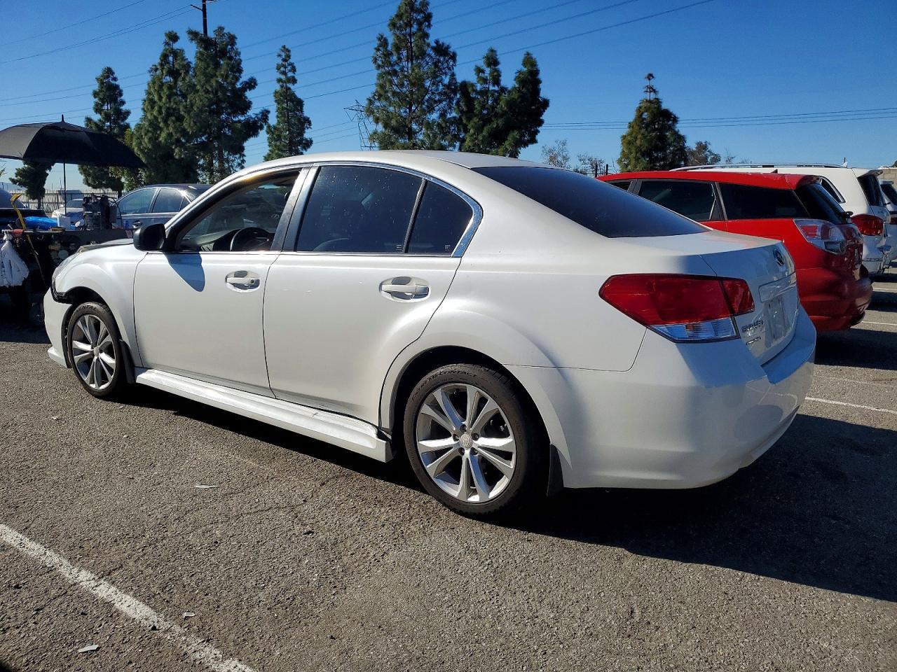 2014 SUBARU Legacy