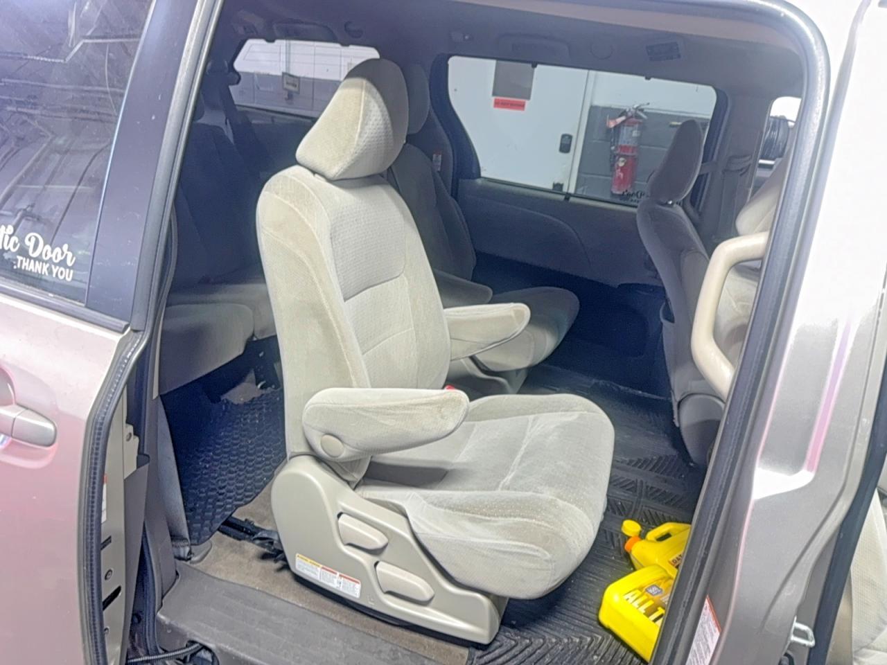 2015 TOYOTA SIENNA