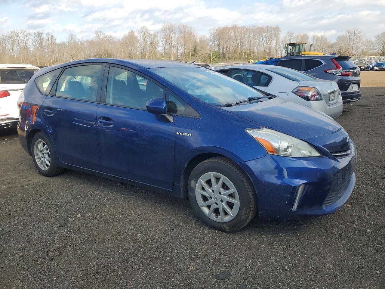 2014 TOYOTA PRIUS V