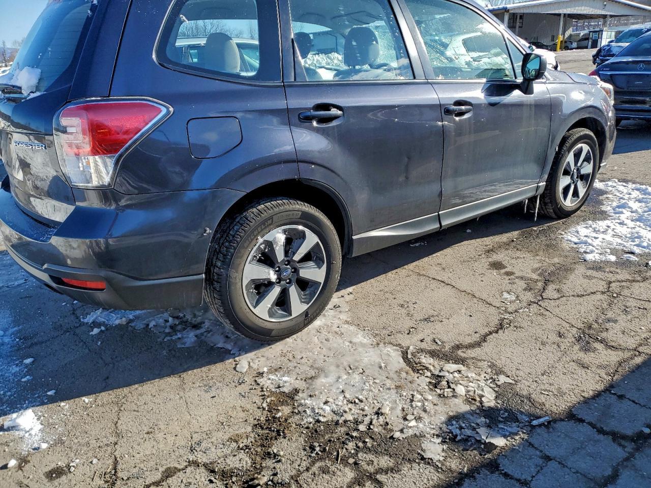 2018 SUBARU FORESTER