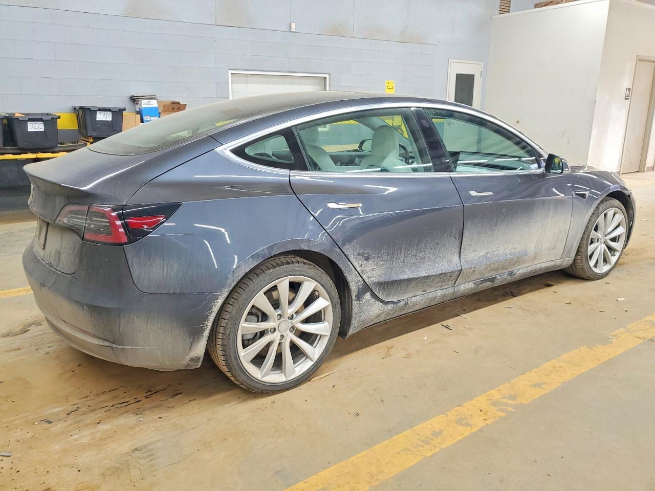 2019 TESLA MODEL 3
