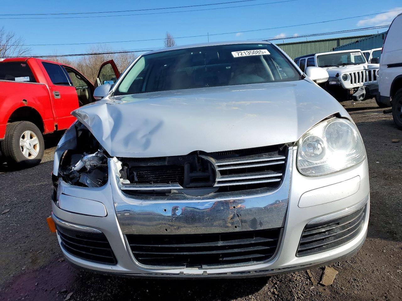 2010 VOLKSWAGEN JETTA