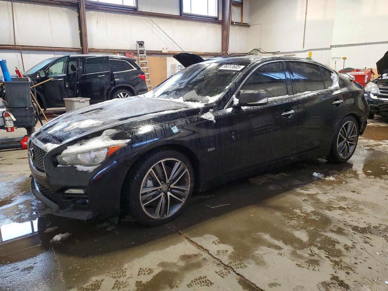 2016 INFINITI Q50