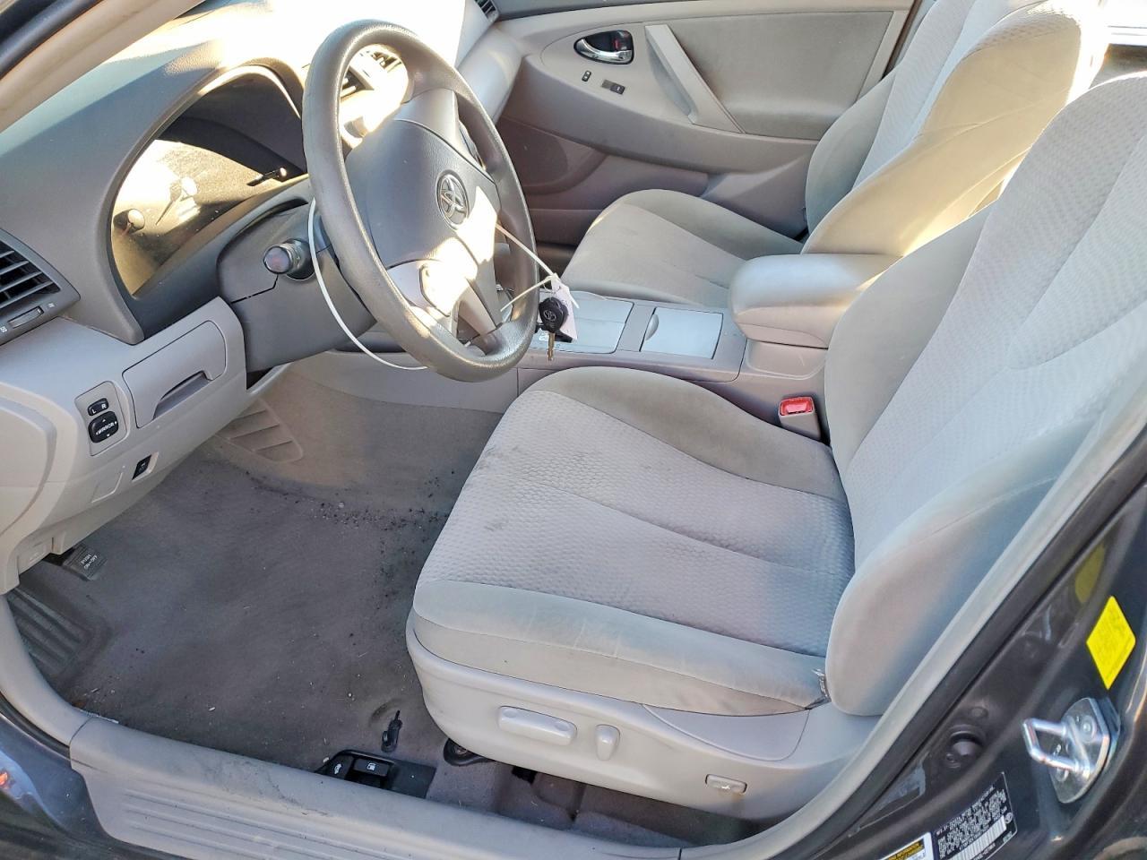 2011 TOYOTA CAMRY