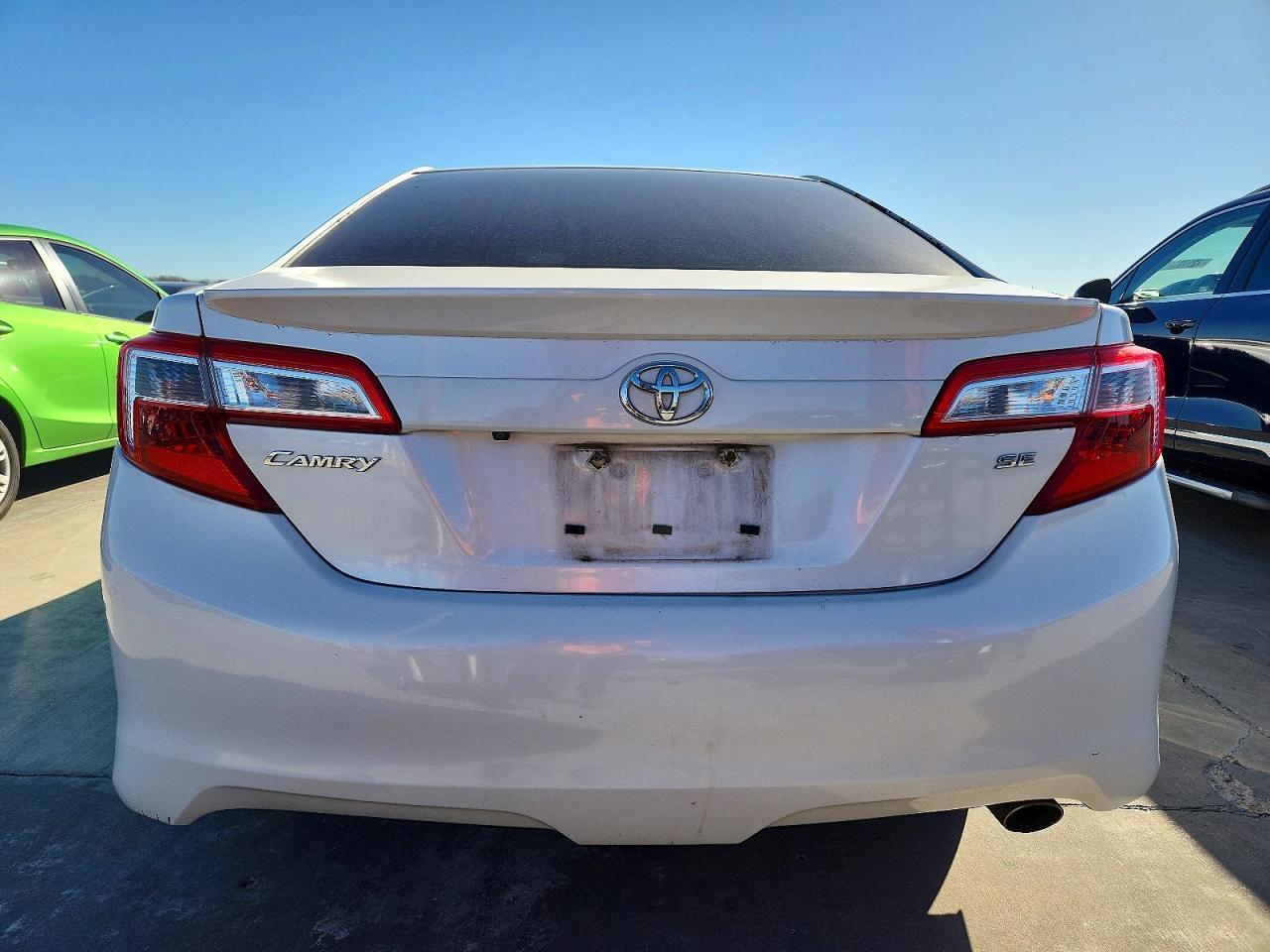 2014 TOYOTA CAMRY