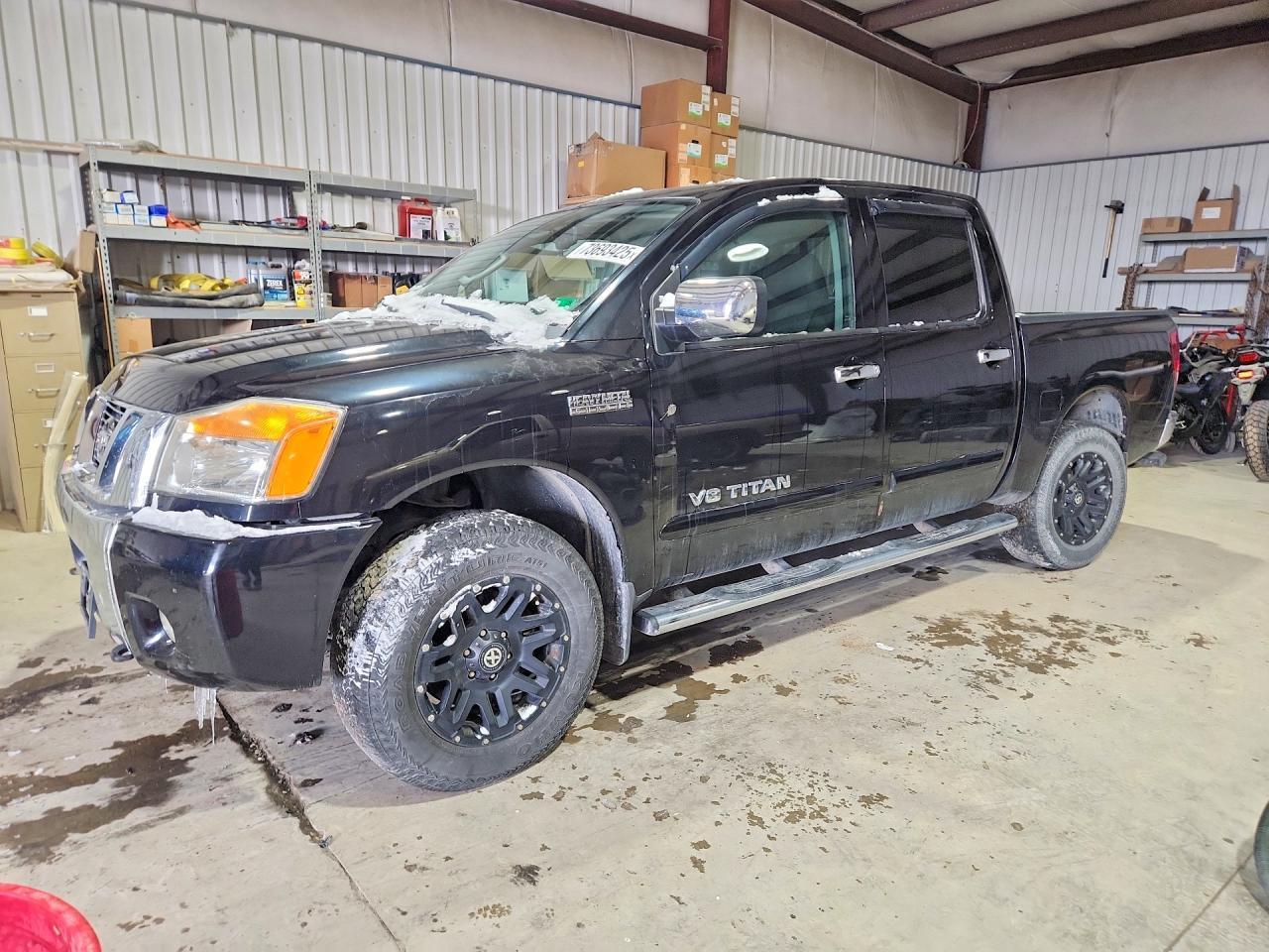 2011 NISSAN Titan