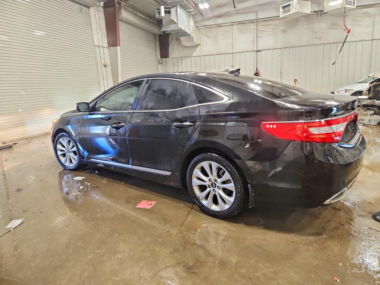 2012 HYUNDAI Azera
