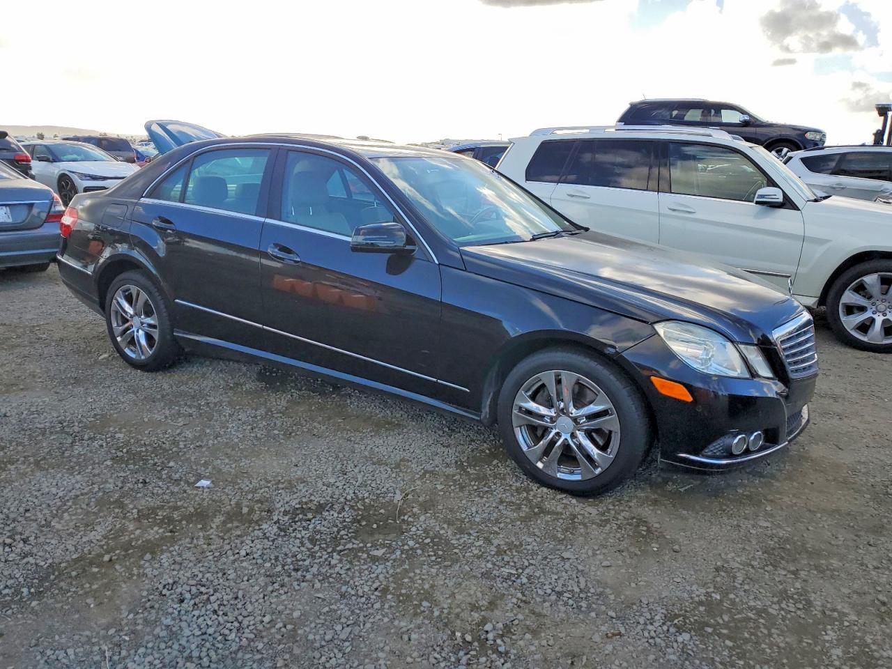 2011 MERCEDES-BENZ E-Class