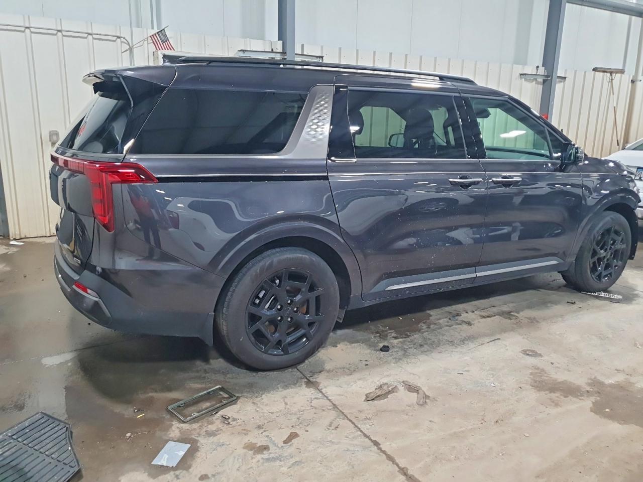 2025 KIA Carnival