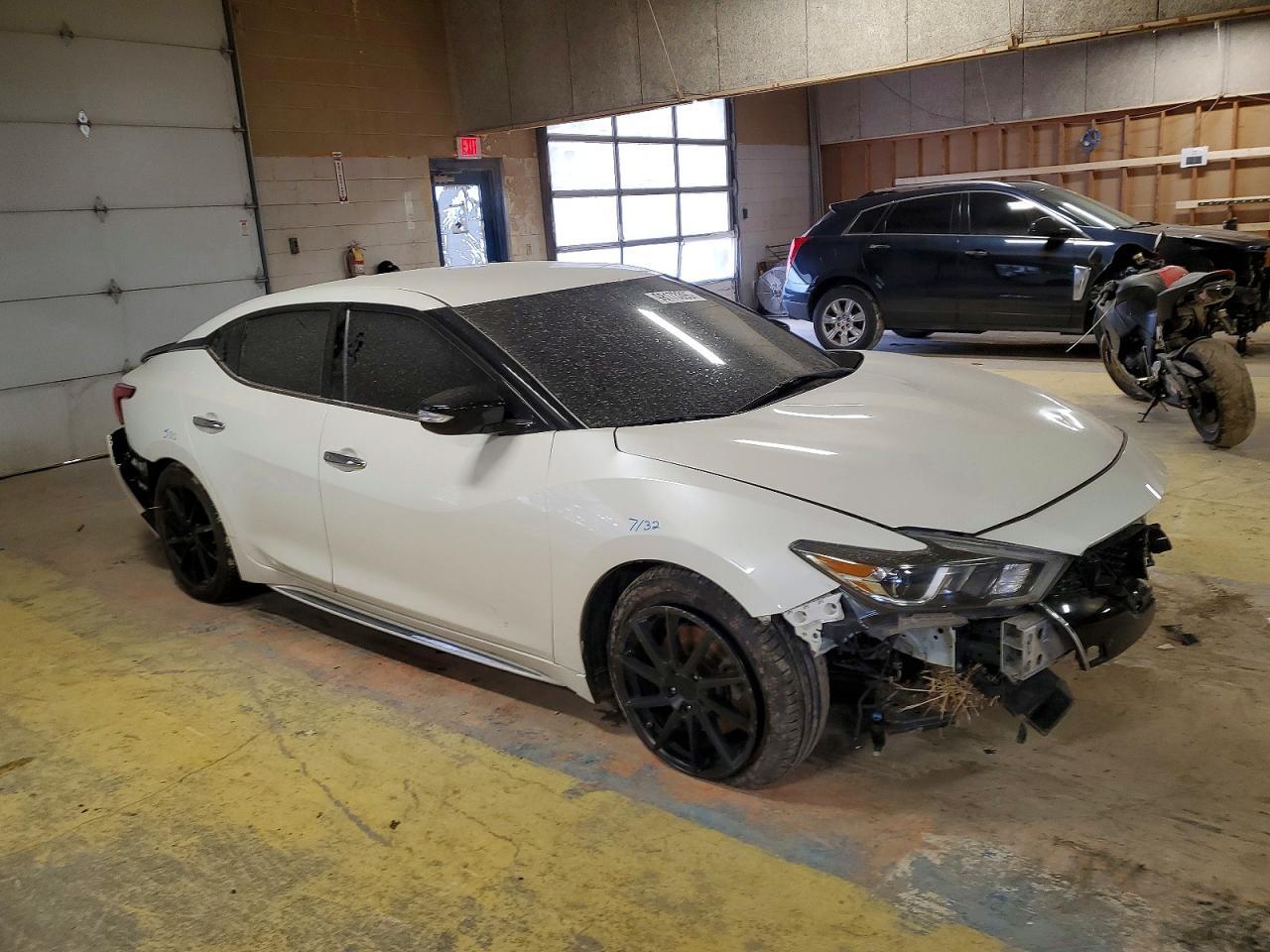 2018 NISSAN Maxima