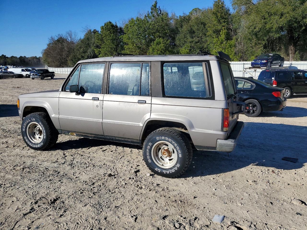 1988 ISUZU Trooper