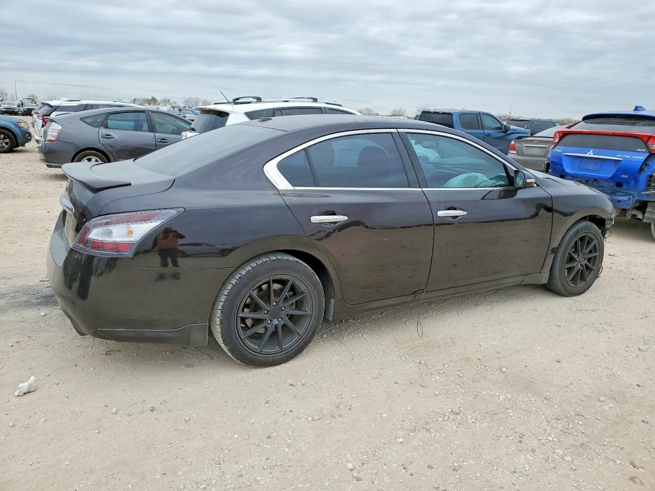 2013 NISSAN Maxima