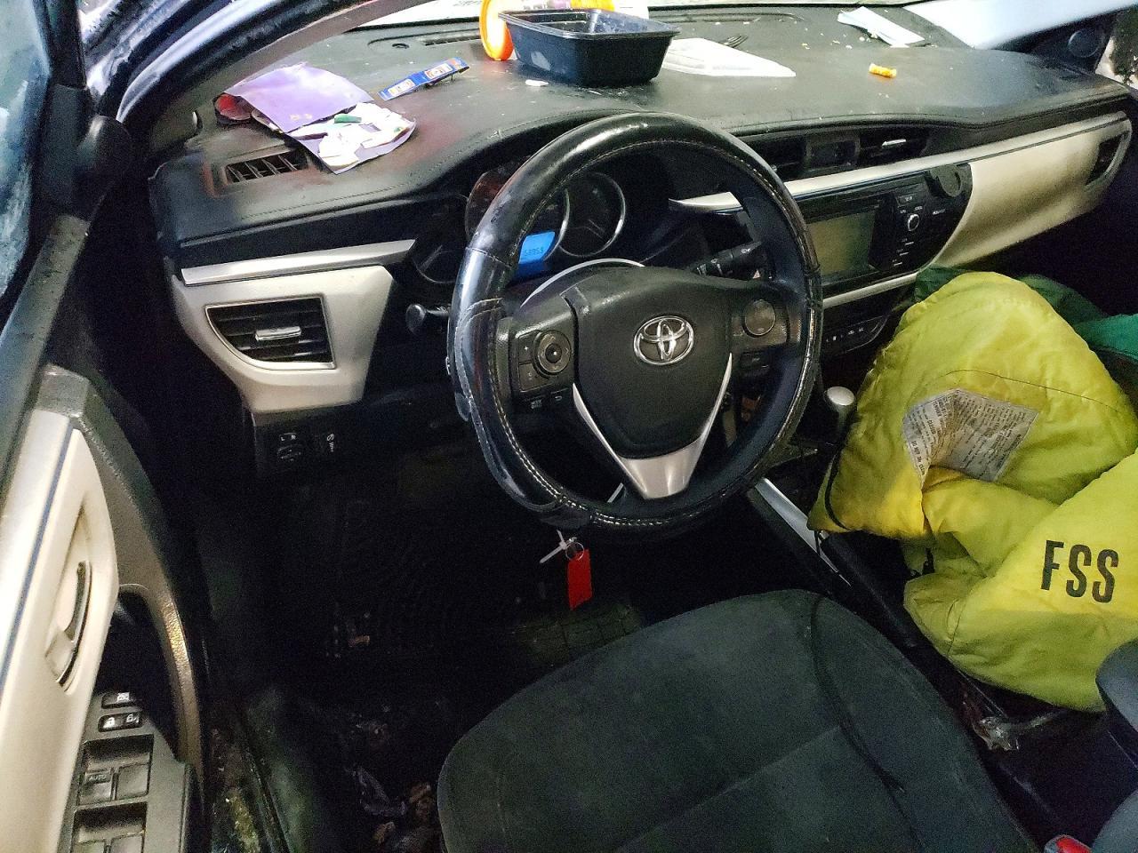 2016 TOYOTA COROLLA