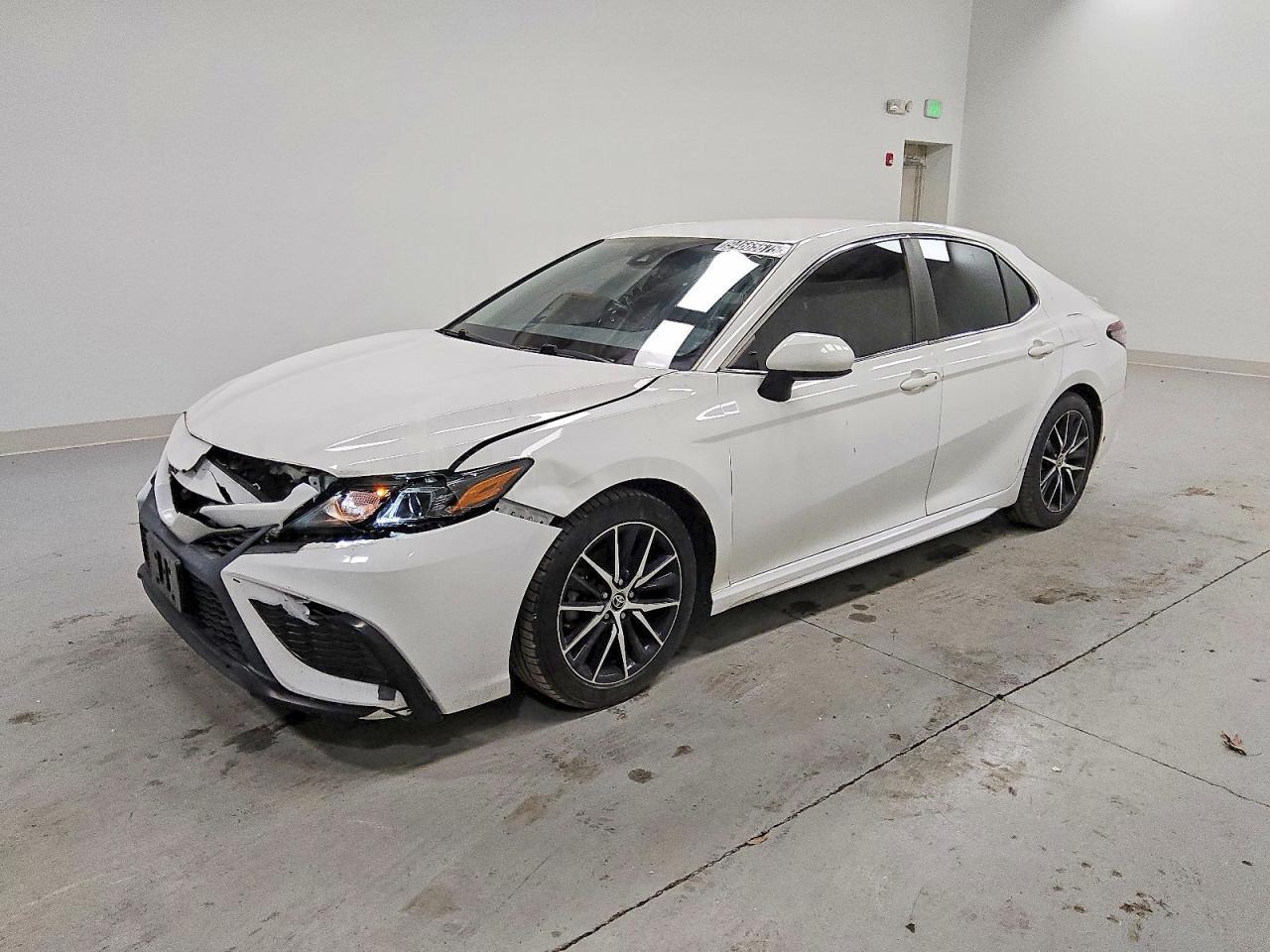 2021 TOYOTA CAMRY