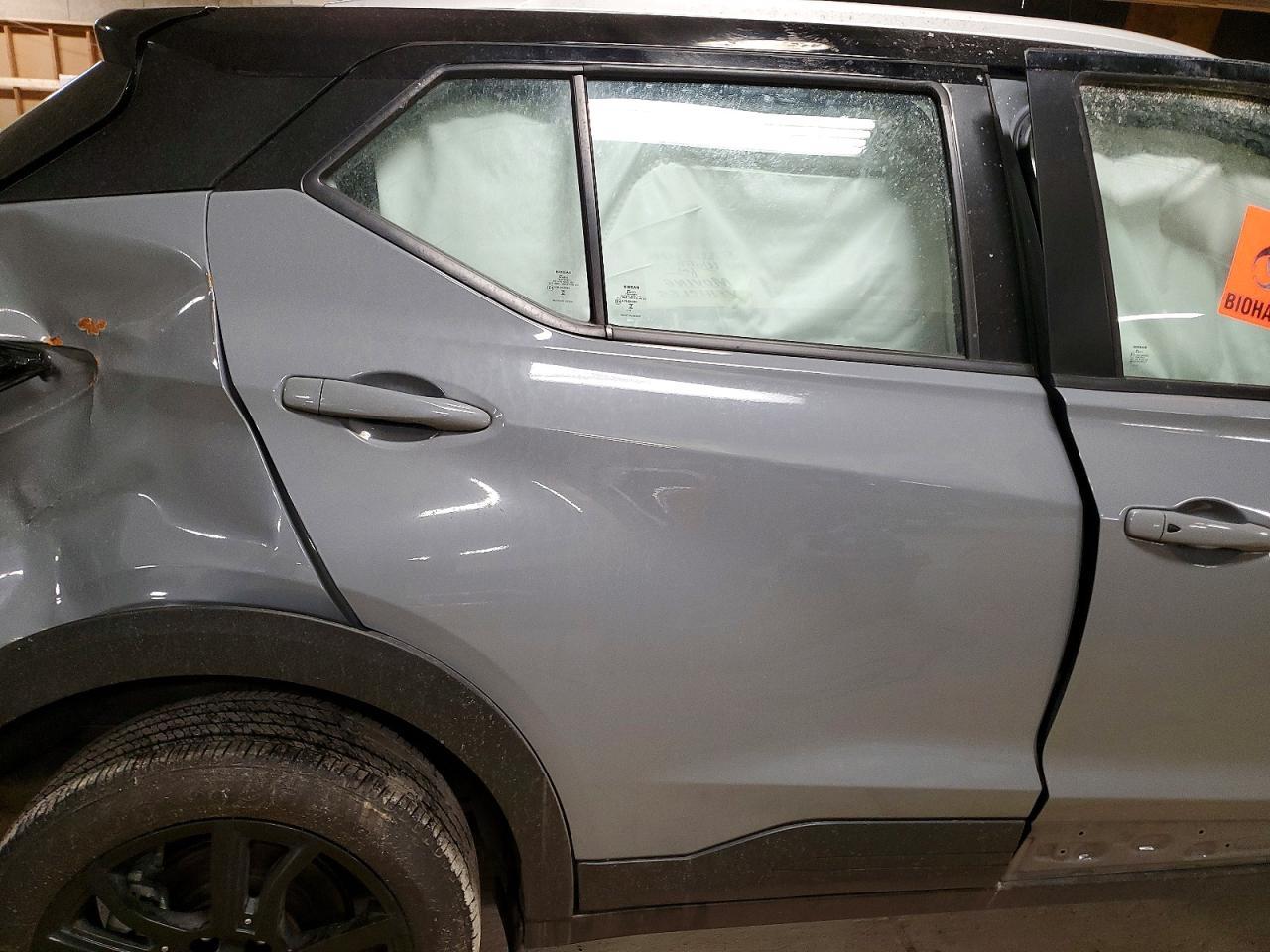 2023 NISSAN KICKS