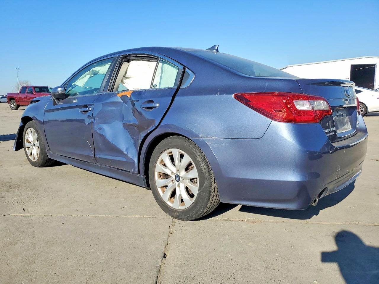 2016 SUBARU Legacy