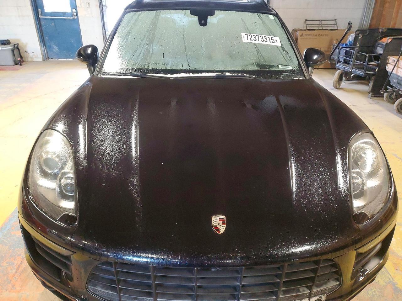 2015 PORSCHE Macan