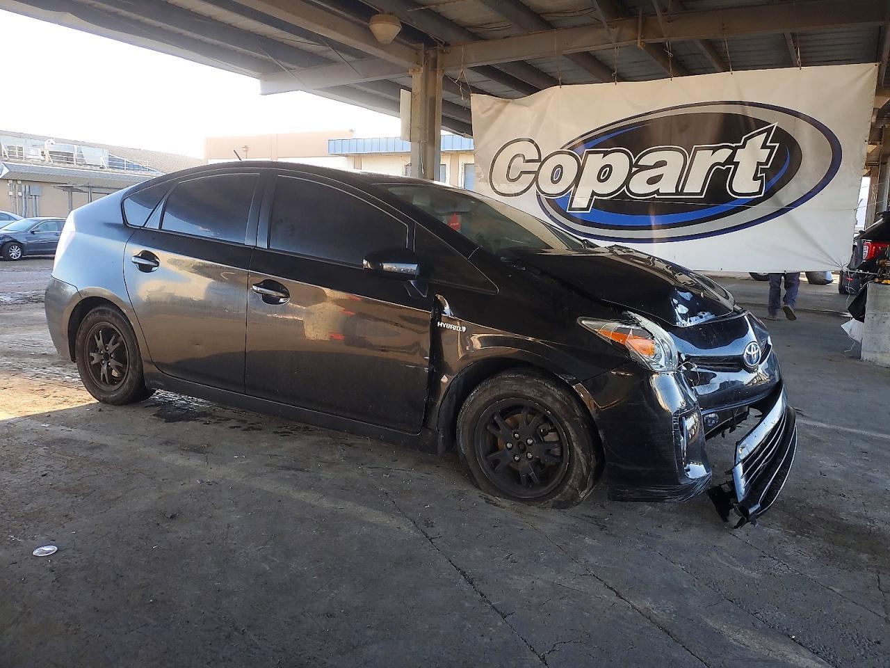2015 TOYOTA PRIUS