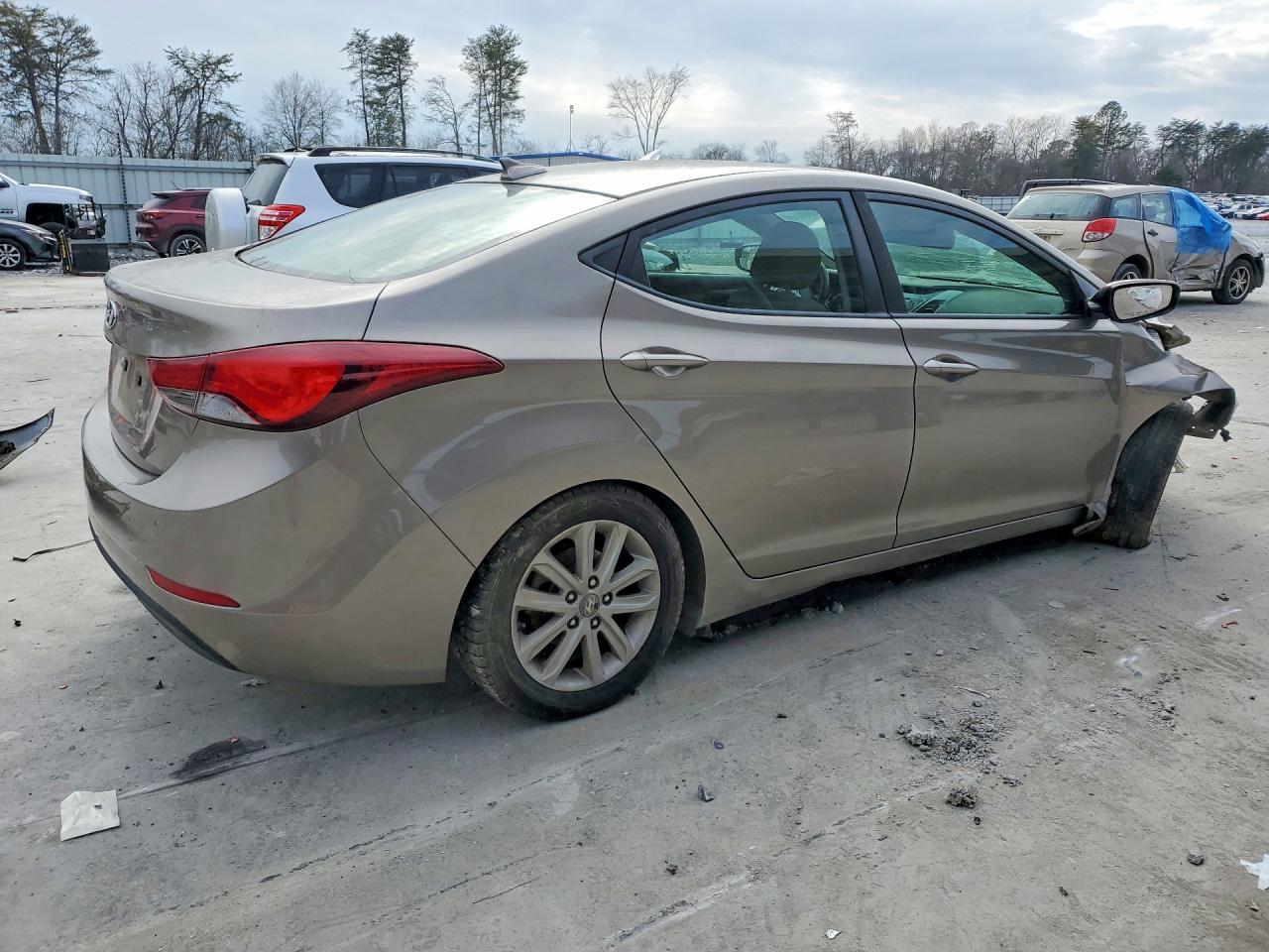 2016 HYUNDAI ELANTRA