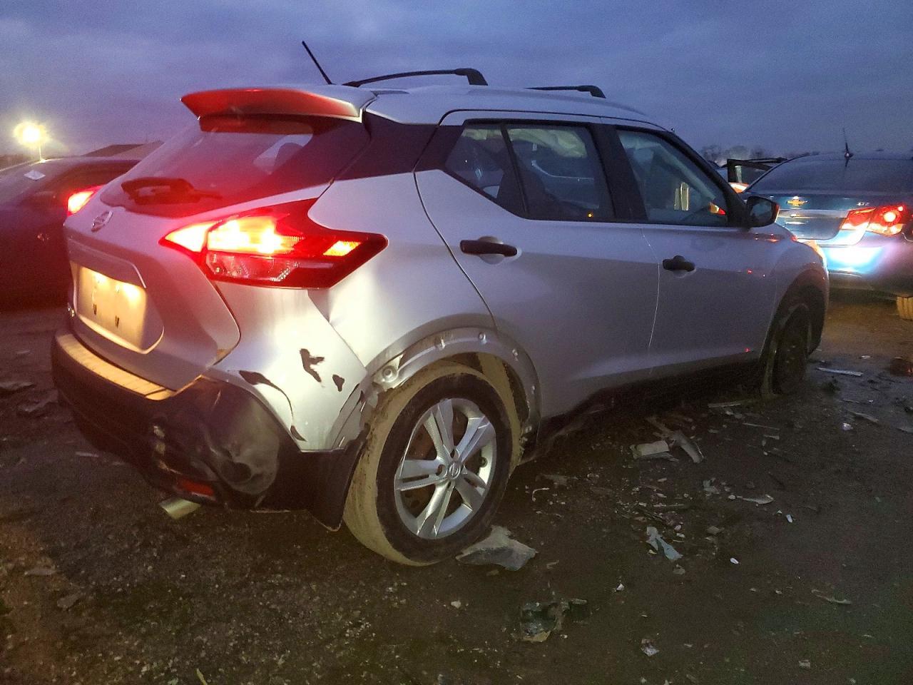 2019 NISSAN KICKS