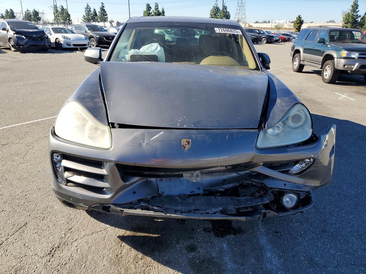 2010 PORSCHE CAYENNE