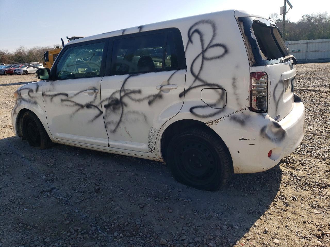 2011 TOYOTA SCION