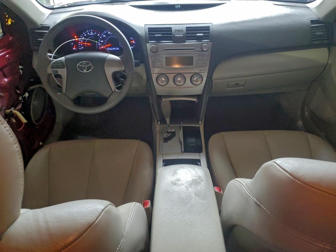 2011 TOYOTA CAMRY