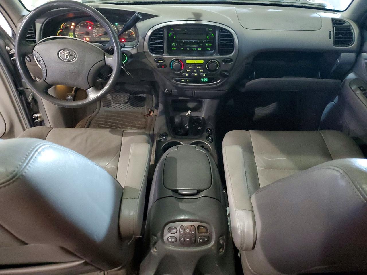 2003 TOYOTA Sequoia