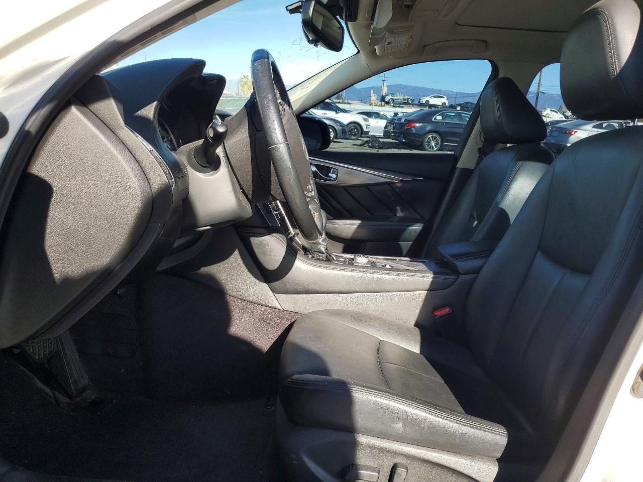 2017 INFINITI Q50