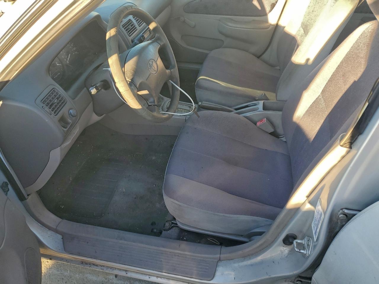 2000 TOYOTA COROLLA