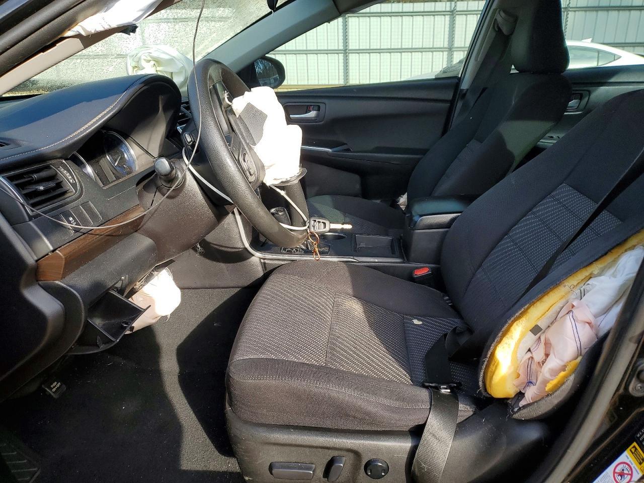 2016 TOYOTA CAMRY
